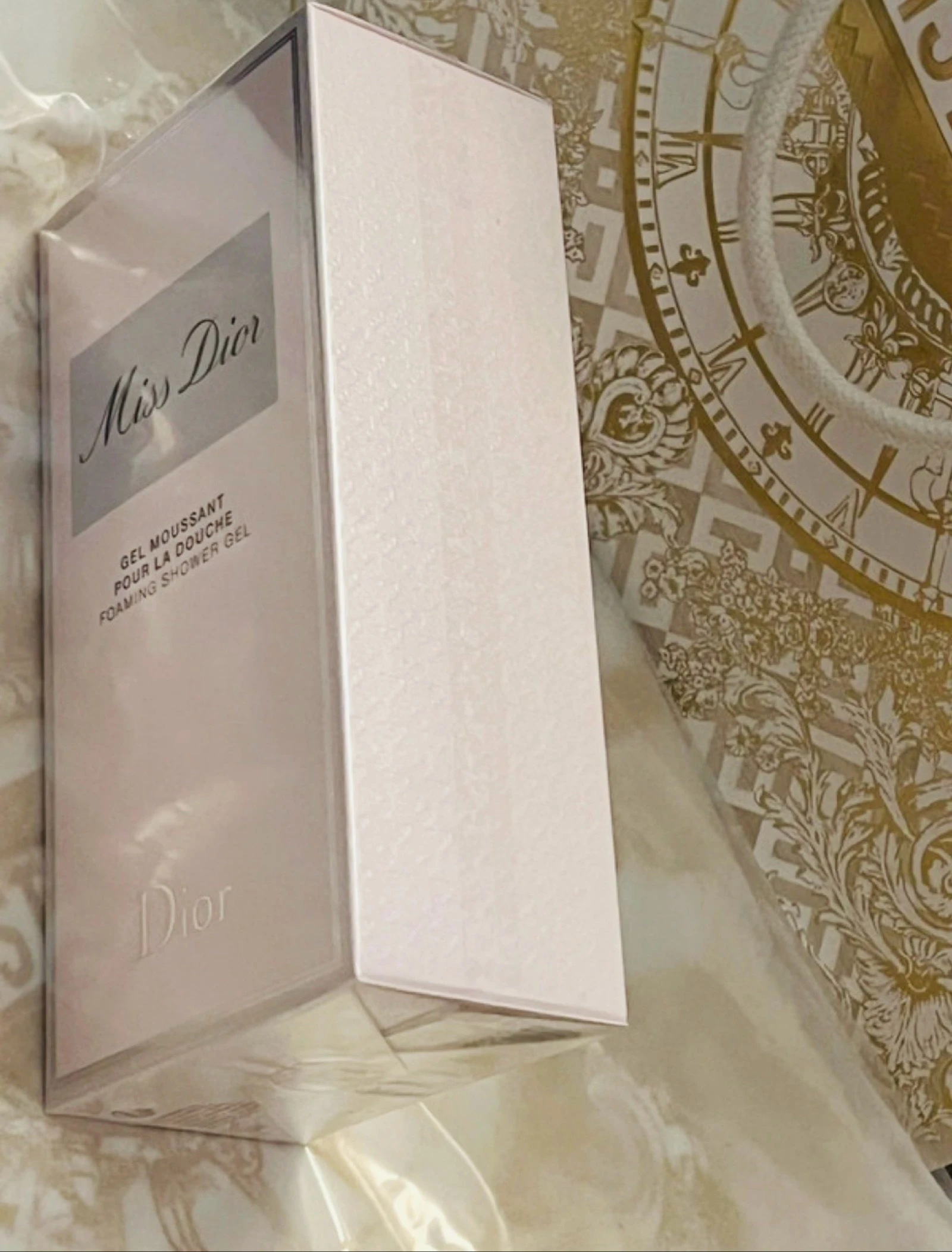 Gel espumoso de ducha Miss Dior – photo 7